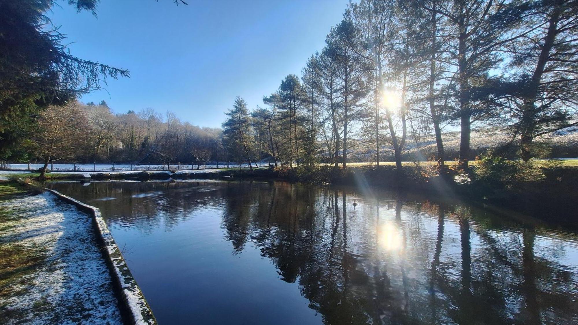 Le Petit Lac Bourganeuf エクステリア 写真